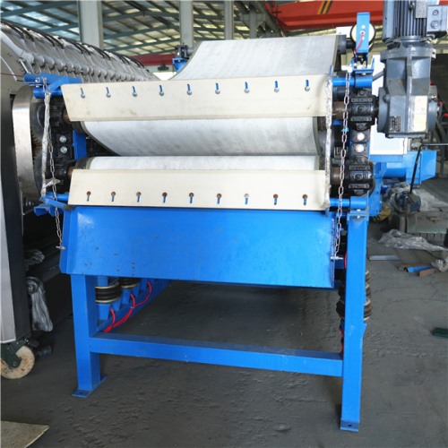 1臺帶式壓榨機完工發(fā)貨