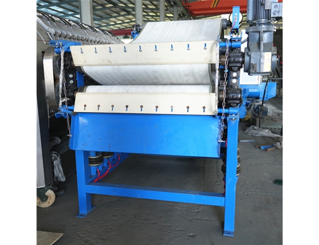 1臺帶式壓榨機完工發(fā)貨