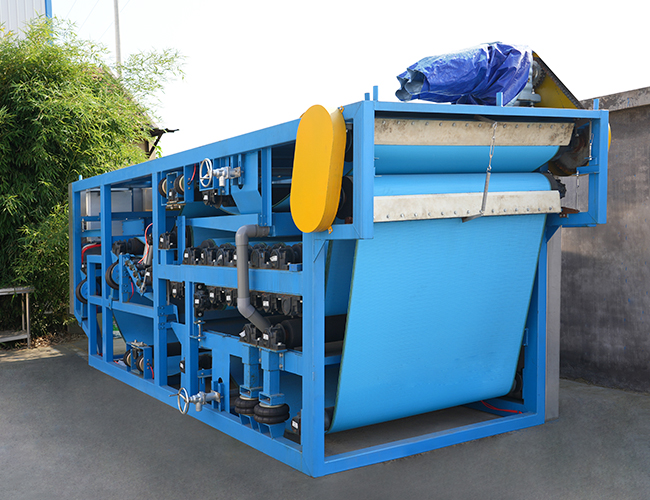 高壓帶式壓濾機(jī)